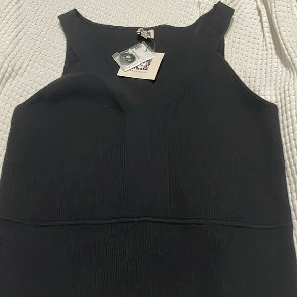 NWT- Anne Klein- L. Ribbed Knit Top - Picture 3 of 9